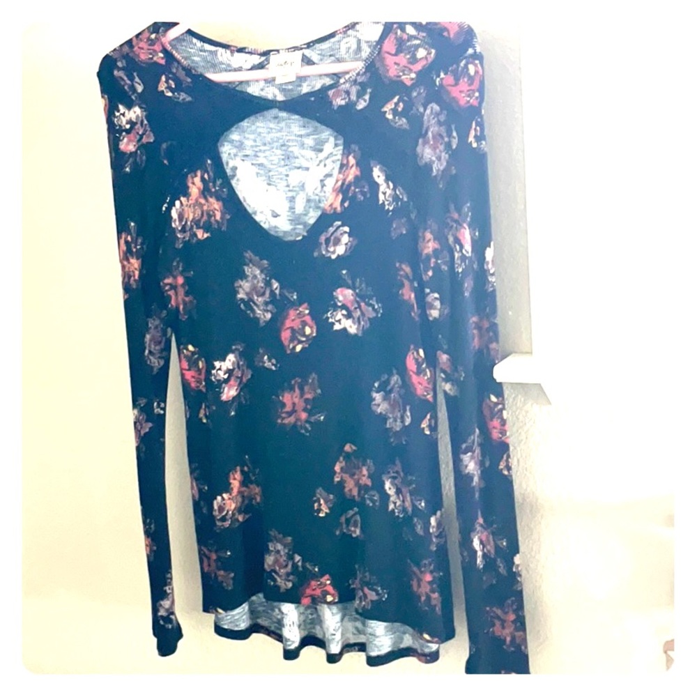 Day trip floral top. XS